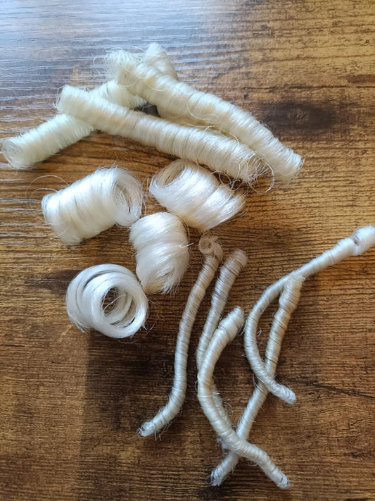 Natural white permanently curled yak -20 grams