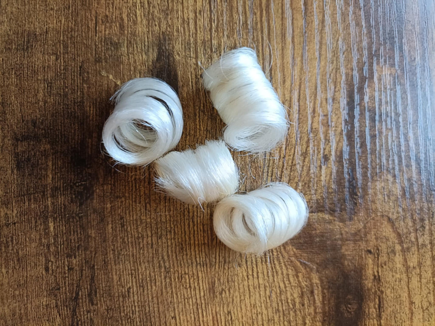 Natural white-dirty blonde permanently curled yak-20 grams